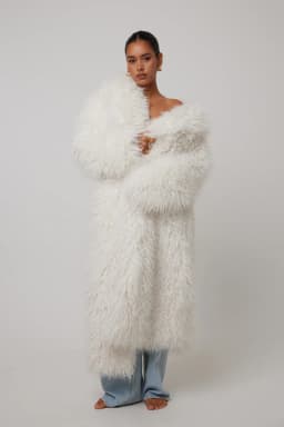 Women'S Elegant Long Faux Fur Coat - Casual & Comfortable with Pockets, Perfect for Fall/Winter Outdoor Wear, Stylish Long Coat