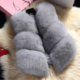 HJQJLJLS 2022 Autumn Winter Thick Warm Faux Fur Vest Women High Quality Fashion O-Neck Short Fur Coat Female Jacket Fuzzy Coat