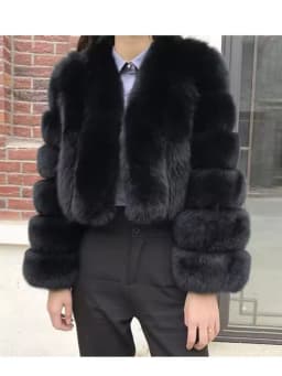 ZADORIN Luxury Cropped White Faux Fox Fur Coat Woman Clothing V Neck Long Sleeve Winter Fluffy Faux Fur Jacket Fur Coats Woman