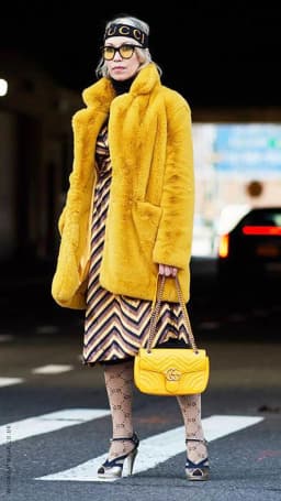 Women Winter Warm Fur Coat Fashion Turn Down Collar Flurry Fur Long Jacket New In Casual Outerwear Solid Color Lady Fur Jacket