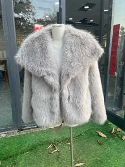 European American Winter New Fashion Women's Elegant Casual Trendy Simple Basic Faux Fur Cardigans Female Clothes Coats Tops