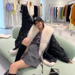 2026 Luxury Fox Fur Collar Long Coats Women Winter Soft Warm Loose Jacket Puffer Parka Female Windproof Snow Outwear Coats