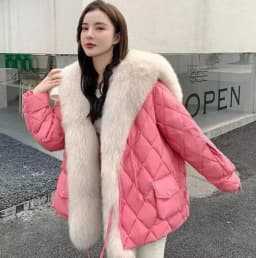 2026 Luxury Fox Fur Collar Long Coats Women Winter Soft Warm Loose Jacket Puffer Parka Female Windproof Snow Outwear Coats