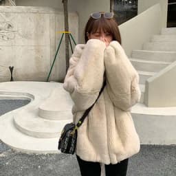 Oversize Parkas Women's Winter Fur Jacket Female Loose Faux Rabbit Fur Zip Hooded Thicken Short Fur Coat Thick Furry Warm Jacket