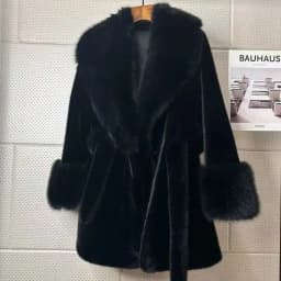 Autumn Winter New 2025 Fur Collar Fox Fur Jacket Women's Overcoat Tight Waist Thickened Warm Parka Loose Chic Fur Jacke