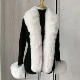 Women Faux Fur Knitted Cardigan with Fox Whole Fur Collar Autumn-Winter Luxury Faux Fox Fur Cardigan Fashion Sexy Artificial Fur