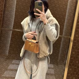 Luxury Faux Fur Vest Korean Fashion Women Winter Fall Design Solid Color High Quality Women Faux Fur Coats Sleeveless