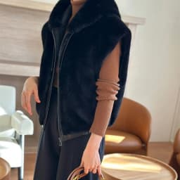 Luxury Faux Fur Vest Korean Fashion Women Winter Fall Design Solid Color High Quality Women Faux Fur Coats Sleeveless