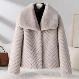 Popular high-end Hepburn style short Coat for women's Winter 2026 new Mink coat Ladies Fur Jackets Fox Fur Car Strip Mink Jacket