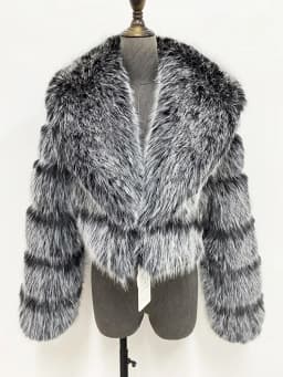 ZADORIN Luxury Big Collar Spliced Cropped Faux Fur Coat Woman Clothing Thicken Furry Faux Fur Jacket Winter Fur Coats Top Mujer