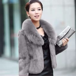 Faux Fur Coat Women Black 4XL Short Jacket 2023 New Winter Fashion Mom Rabbit Fur Slim Green Fox Fur Collar fluffy jacket