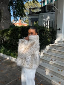 Deer Print Faux Fox Fur Cropped Shaggy Jacket in Beige Fluffy Lapel Collar School Student Trendy Warm Fur Coat Winter Outfit
