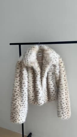 Deer Print Faux Fox Fur Cropped Shaggy Jacket in Beige Fluffy Lapel Collar School Student Trendy Warm Fur Coat Winter Outfit