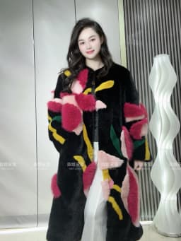 Women's Winter New Heavy Fashion Thickened Warm Light Luxury Round Neck Colorful 3D Patchwork Long Fur Elegant Women's Fur Coat