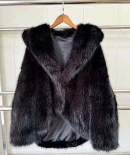 DEAT Fashion Faux Fur Coat Women's Hooded Long Sleeve Green Black Loose Plush Imitation Fox Fur Jacket Winter 2024 New 7AB6469