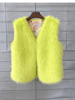 ZADORIN 2026 Autumn Winter Fashion Fur Waistcoat Women Casual Warm Faux Fur Vest V Neck Pink Black White Faux Fur Coat Crop Tops
