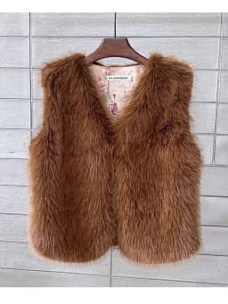 ZADORIN 2026 Autumn Winter Fashion Fur Waistcoat Women Casual Warm Faux Fur Vest V Neck Pink Black White Faux Fur Coat Crop Tops