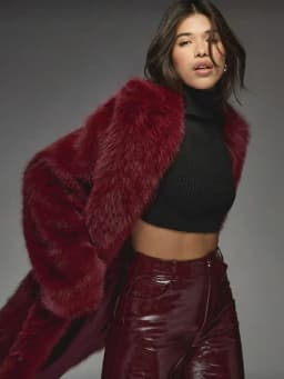 Temperament High-Quality Fur Coat for Women Winter Thickened Plush Fur Collar Imitating Fox Fur Loose Long Jacket Style