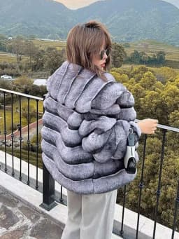 ZADORIN Luxury Winter Jackets for Woman Chinchilla Color Fluffy Warm Faux Rabbit Fur Coat Woman Big Lapel Short Faux Fur Jacket