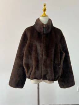 2026 New Fur Coat Women Fashion Essential Mink Coat Warm Short Leather Outerwear Winter Fur Jacket