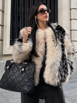 Women Color Block Faux Fur Coat Casual Round Neck Long-sleeved Fluffy Warm Crop Coats 2026 Winter Lady Chic Daily Street Jacket