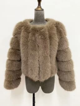 ZADORIN Luxury Fur Coats Long Sleeve Cropped Fluffy Faux Fox Fur Coat Women Pink White Jacket Tops Winter Jackets for Women 2025