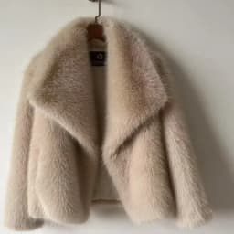 2025 Winter New Fashion Gradient Fluffy Fur Coat Women High Street Luxury Big Fur Collar Faux Fox Fur Jacket Female Overcoats