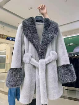 Luxury Vintage Faux Fur Coat Women Fur Collar Long Sleeve with Belt Oversized Fur Jacket Warm Thick Winter Cardigan Lady's Coats