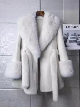 Luxury Vintage Faux Fur Coat Women Fur Collar Long Sleeve with Belt Oversized Fur Jacket Warm Thick Winter Cardigan Lady's Coats
