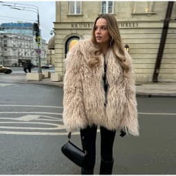 Fashion Faux Fur Coat Women Loose Lapel Full Sleeve Fluffy Short Overcoat 2025 Autumn Winter Street Lady Furry Warm Overcoat