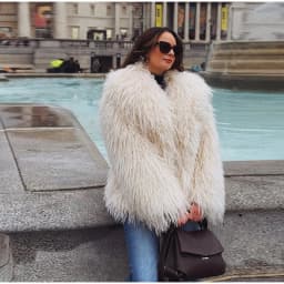 Fashion Faux Fur Coat Women Loose Lapel Full Sleeve Fluffy Short Overcoat 2025 Autumn Winter Street Lady Furry Warm Overcoat