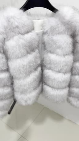 Fashion Short Faux Fox Fur Jacket for Women Winter Multi Color Thick Warm Long Sleeve Outerwear Woman Elegant Cozy Plush Jacket