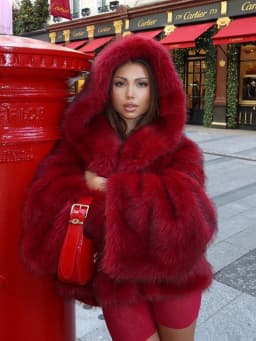 DEAT Fashion Wine Red Faux Fur Coat Women's Hooded Loose Long Sleeves Plush Thick Jacket Winter New 7A1042