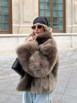 Women's Faux Fur Short Jacket Elegant Fashion Stand Collar Single Breasted Loose Coats 2025 Lady New Daily High Street Jackets