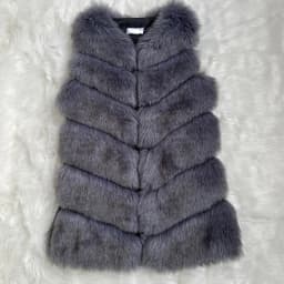 HJQJLJLS 2022 Winter Women Long Faux Fur Vest Gilet Female Sleeveless Fluffy Faux Fur Coat Jacket Fuzzy Coat Elegant Outerwear