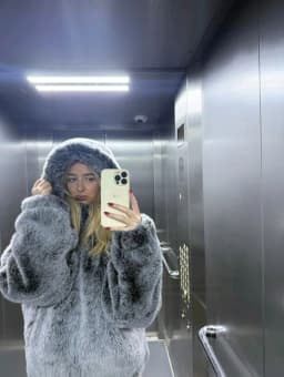 Women Faux Fur Hooded Coats Y2k Jacket Short Overcoats Long Sleeves Zippper Thick Loose Fit Officelady Casual 2025 Autumn Winter
