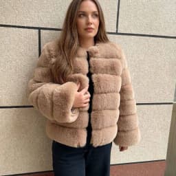 Women's Fluffy Faux Fur Coat Winter Hot Selling Fashionable Luxury Faux Fox Fur Coat Long Sleeve Ladies' Fake Fur Winter Clothin