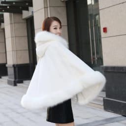 Women's new winter faux fur shawl cape style short Haining faux fox fur thick hooded windbreaker women jacket coats for women