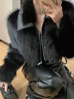 Fashionable Luxury Fluffy Coat Women's Top Winter Outerwear Trendy Turn-down Collar Short Style Thickened Long Sleeve