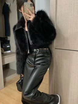 Fashionable Luxury Fluffy Coat Women's Top Winter Outerwear Trendy Turn-down Collar Short Style Thickened Long Sleeve