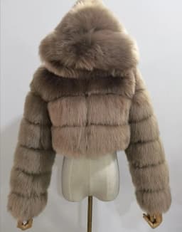 Women's Faux Fur Jacket Short with Hat, Faux Fox Fur Long Sleeved Patchwork Autumn and Winter New Style