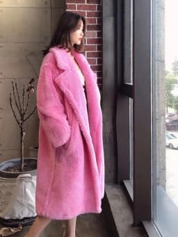 Fashionable Thickened Lamb Fur Jacket Women's Mid-Length Winter Coat Korean Style Teddy Bear Design Eco-Friendly Outerwear