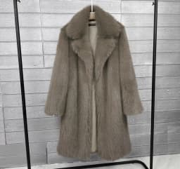 Fur & Faux Fur Coat Feminine Elegance 2026 New Winter Women's Fur Coat Fashion Temperament Lapel Solid Color Women Fur Coat H193