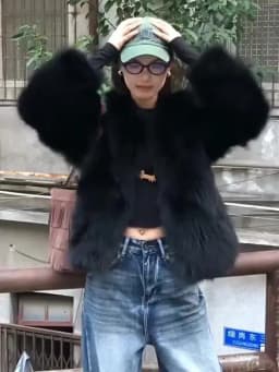 2024 Imitation Fox Fur Eco Friendly Fur Coat Cardigan Women's Winter New Black Short Style Slim and Fashionable Young Fur Coat