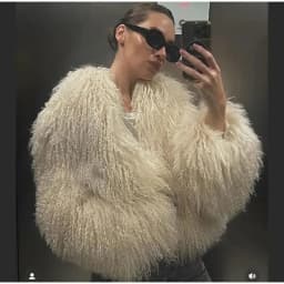Europe and The United States Autumn Women's Fur Personality Street Elegant Artificial Fur, Warm Round Neck Long Sleeves Coat