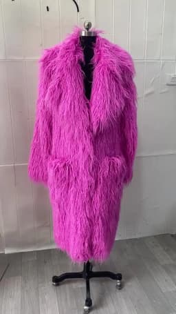 Mauroicardi Winter Thick Warm Shaggy Hairy Fluffy Colored Bright Pink Long Faux Fur Coat Women Loose Luxury Furry Overcoat 2025