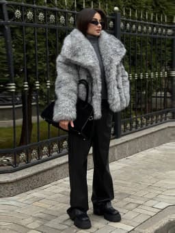 Faux Women's Fur Coat Turn-Down Collar Long Sleeve Elastic Cuff Plush Fluffy Female Fur Coat Fashion Autumn Loose Fur For Ladies