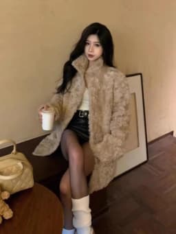 Winter Thickened Stand Collar Women's Jacket Faux Fur Integrated Leather Warm Coat Street Style Mid-Length Loose Fit