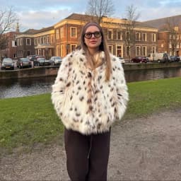 Women Winter Faux Fur Coat Snow Leopard Print Fluffy Short White Warm 2026 New Y2K Old Money Streetwear Outerwear