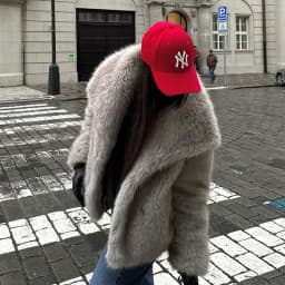 Woman Autumn Winter Faux Fur Coat Plush Fluffy Women's Jacket New in Outerwears White Red Gray Black Wool Blends Coats